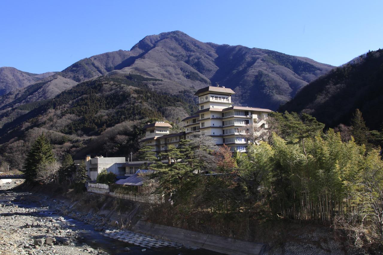 Shimobe Hotel Minobu Buitenkant foto