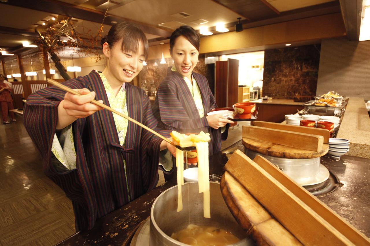 Shimobe Hotel Minobu Buitenkant foto