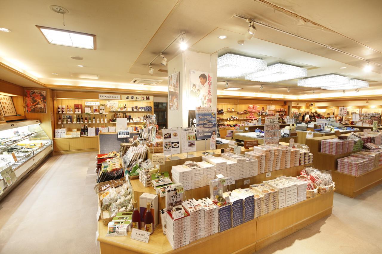 Shimobe Hotel Minobu Buitenkant foto