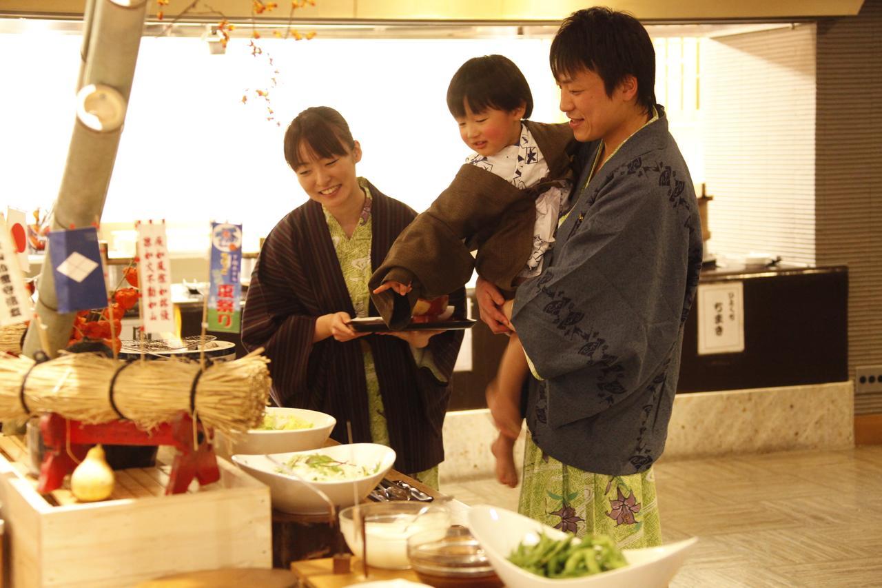 Shimobe Hotel Minobu Buitenkant foto